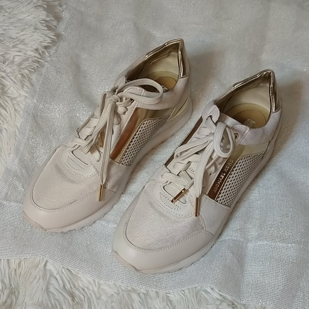 Mk tennis shoes